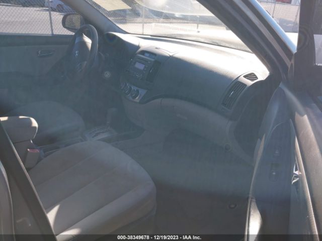 Photo 4 VIN: KMHDU4AD3AU064800 - HYUNDAI ELANTRA 