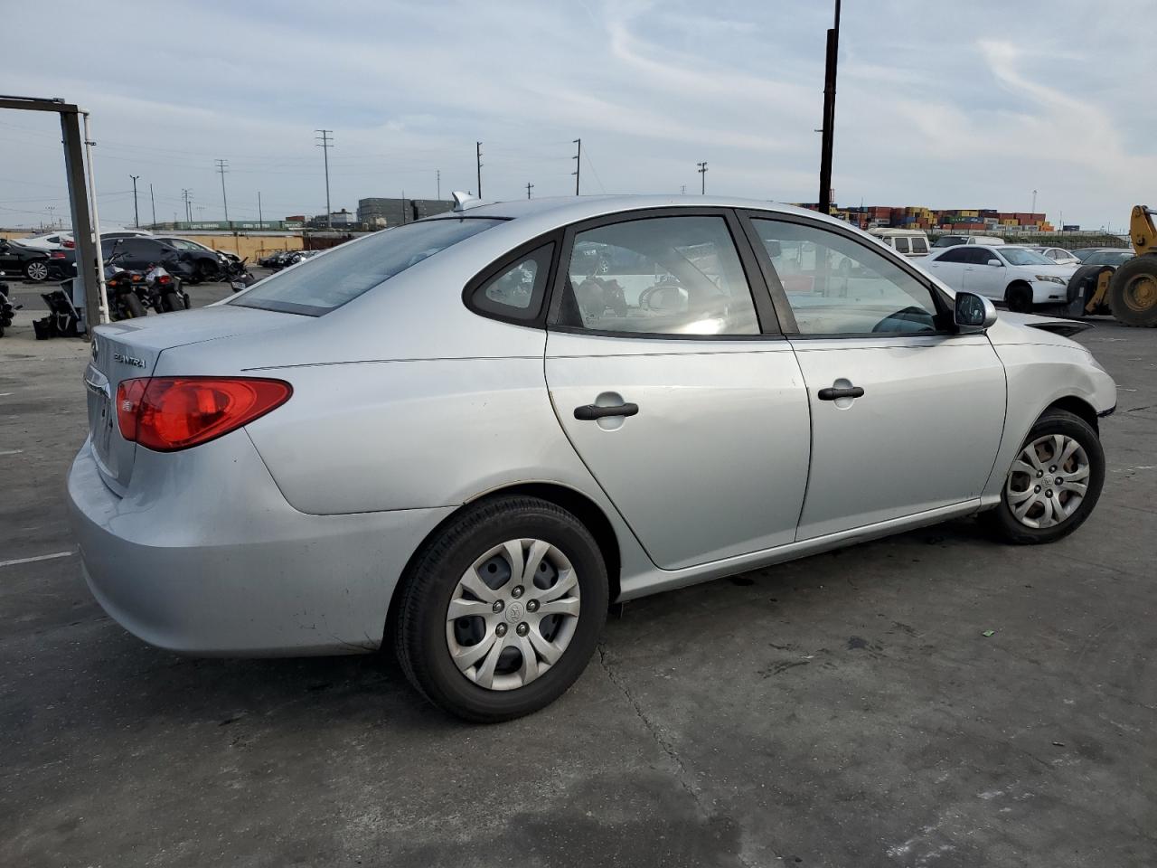 Photo 2 VIN: KMHDU4AD3AU099658 - HYUNDAI ELANTRA 