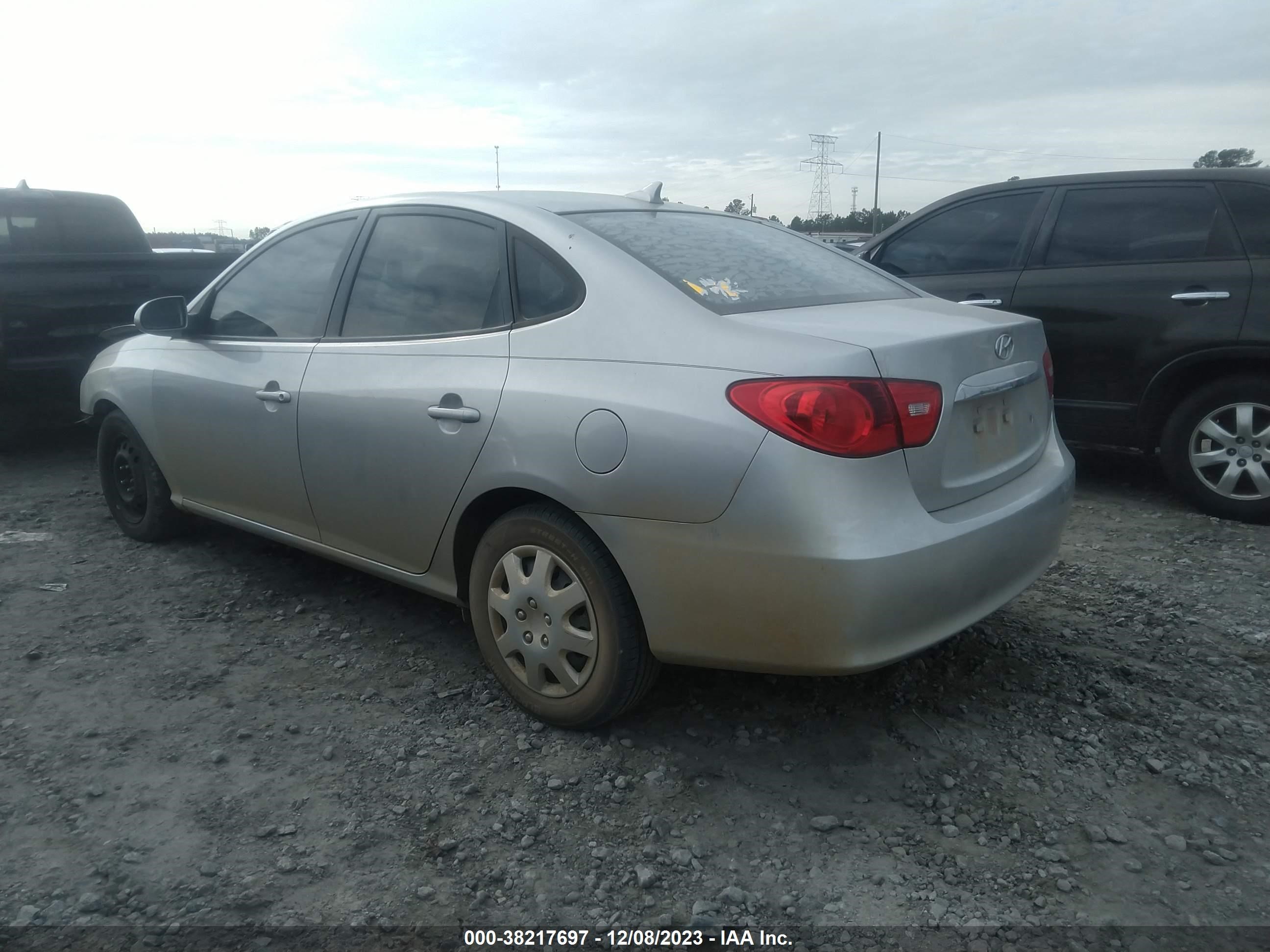 Photo 2 VIN: KMHDU4AD3AU178215 - HYUNDAI ELANTRA 