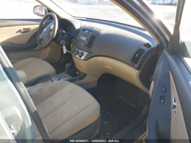 Photo 4 VIN: KMHDU4AD3AU864240 - HYUNDAI ELANTRA 