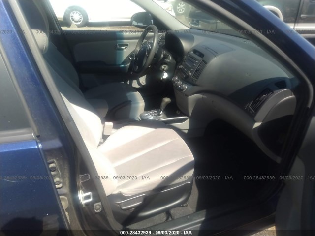 Photo 4 VIN: KMHDU4AD3AU865436 - HYUNDAI ELANTRA 