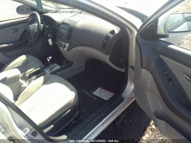 Photo 4 VIN: KMHDU4AD3AU868532 - HYUNDAI ELANTRA 