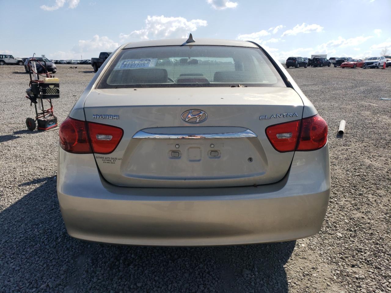 Photo 5 VIN: KMHDU4AD4AU039582 - HYUNDAI ELANTRA 