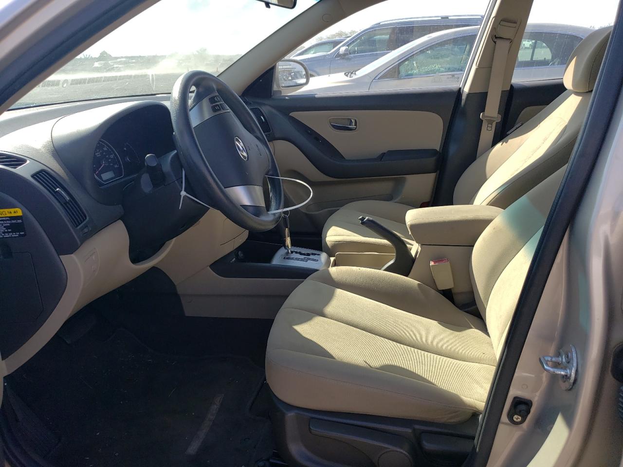 Photo 6 VIN: KMHDU4AD4AU039582 - HYUNDAI ELANTRA 