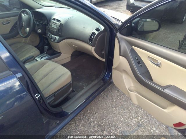 Photo 4 VIN: KMHDU4AD4AU167403 - HYUNDAI ELANTRA 