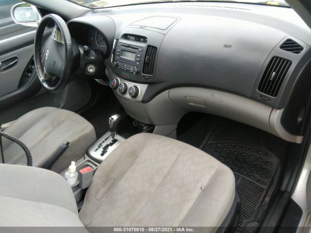 Photo 4 VIN: KMHDU4AD4AU868491 - HYUNDAI ELANTRA 