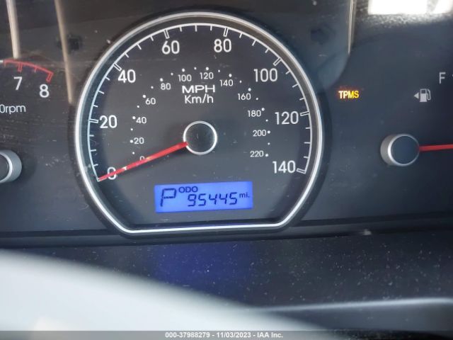 Photo 6 VIN: KMHDU4AD5AU014710 - HYUNDAI ELANTRA 