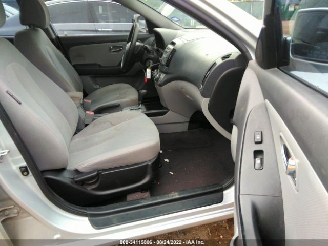 Photo 4 VIN: KMHDU4AD5AU042796 - HYUNDAI ELANTRA 