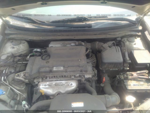 Photo 9 VIN: KMHDU4AD5AU076060 - HYUNDAI ELANTRA 