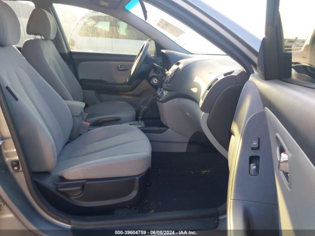 Photo 4 VIN: KMHDU4AD5AU113964 - HYUNDAI ELANTRA 