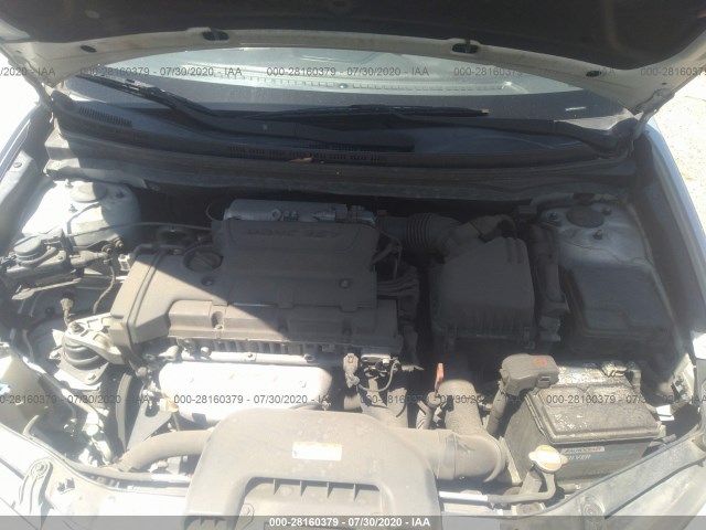 Photo 9 VIN: KMHDU4AD5AU142977 - HYUNDAI ELANTRA 