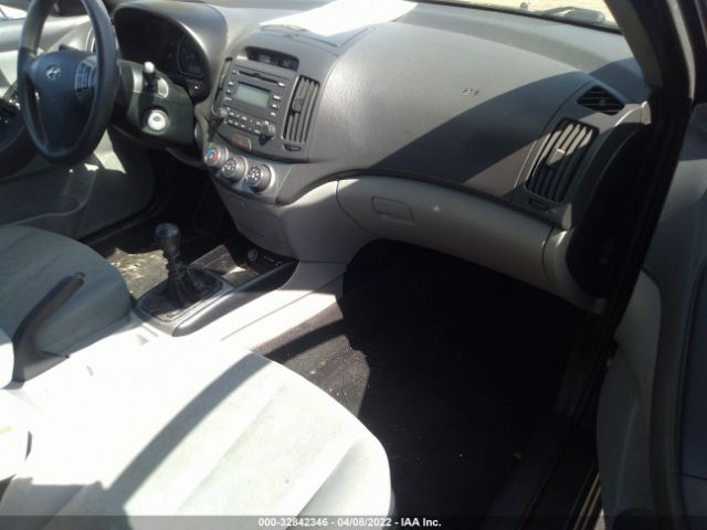 Photo 4 VIN: KMHDU4AD5AU835810 - HYUNDAI ELANTRA 