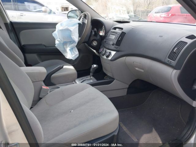 Photo 4 VIN: KMHDU4AD5AU872906 - HYUNDAI ELANTRA 