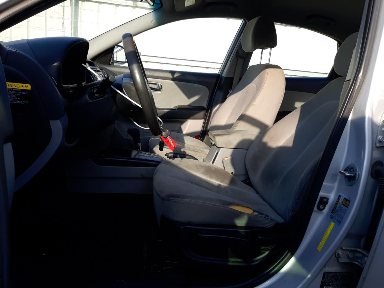 Photo 6 VIN: KMHDU4AD5AU890550 - HYUNDAI ELANTRA 