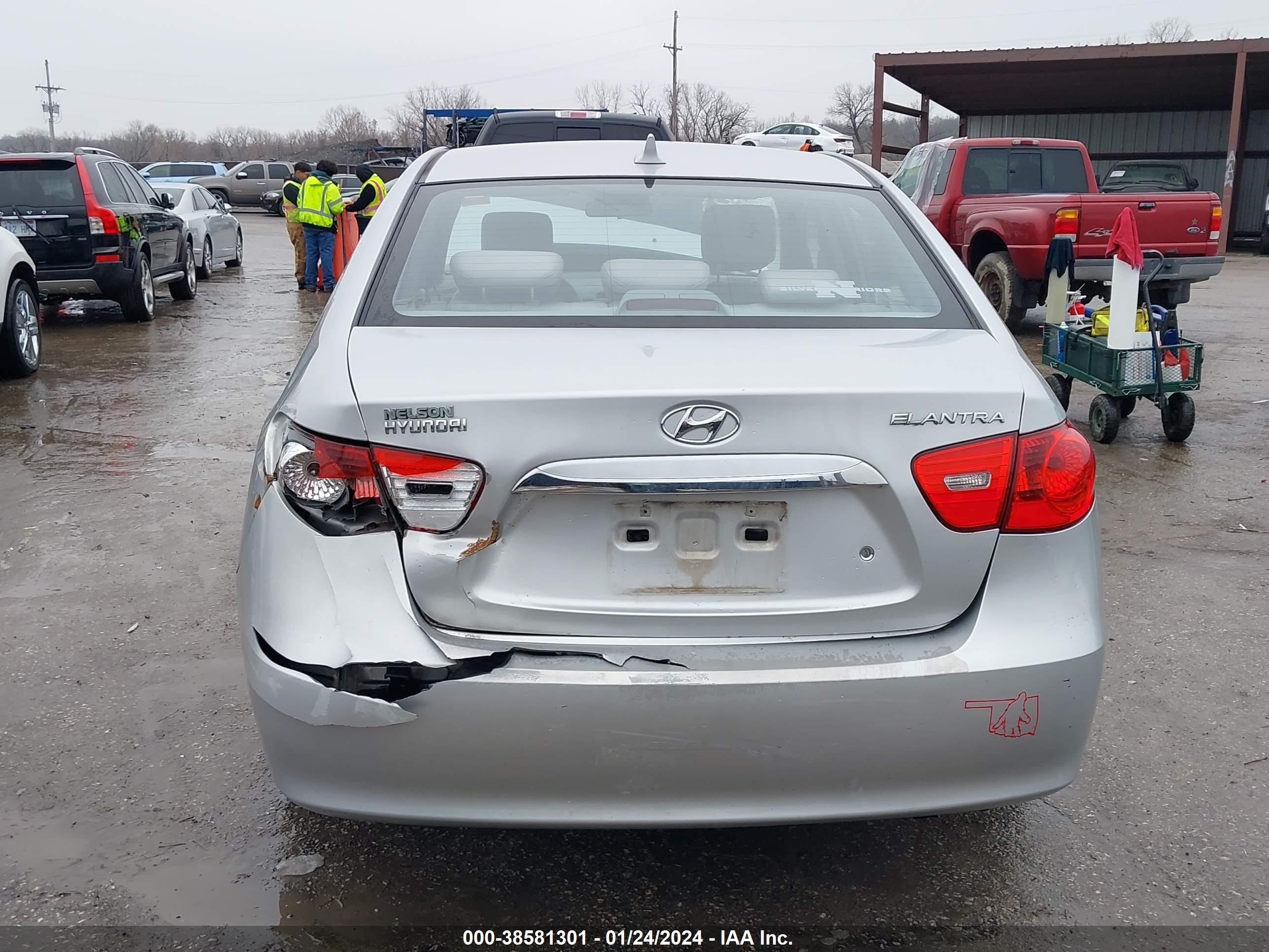 Photo 14 VIN: KMHDU4AD5AU890600 - HYUNDAI ELANTRA 