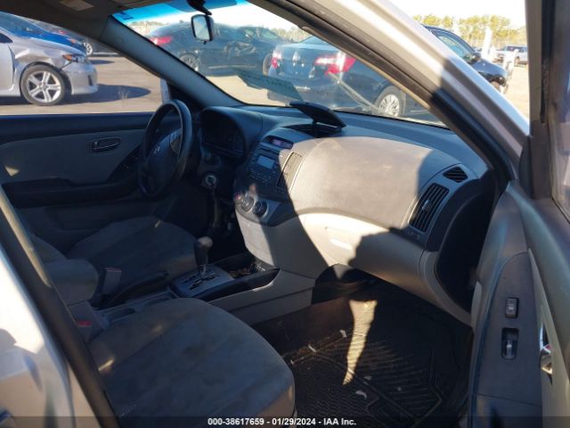 Photo 4 VIN: KMHDU4AD5AU924826 - HYUNDAI ELANTRA 