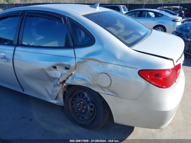 Photo 5 VIN: KMHDU4AD5AU924826 - HYUNDAI ELANTRA 