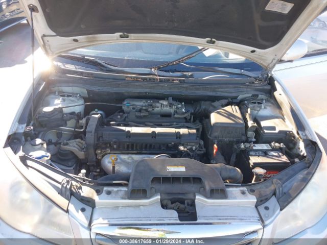 Photo 9 VIN: KMHDU4AD5AU924826 - HYUNDAI ELANTRA 