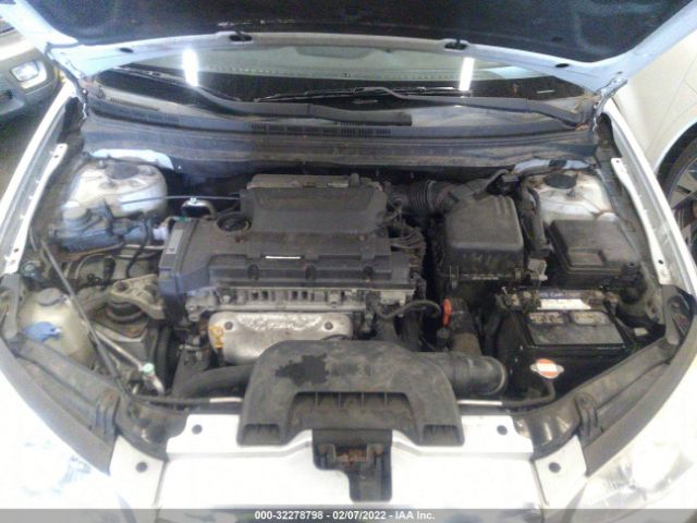 Photo 9 VIN: KMHDU4AD6AU865785 - HYUNDAI ELANTRA 