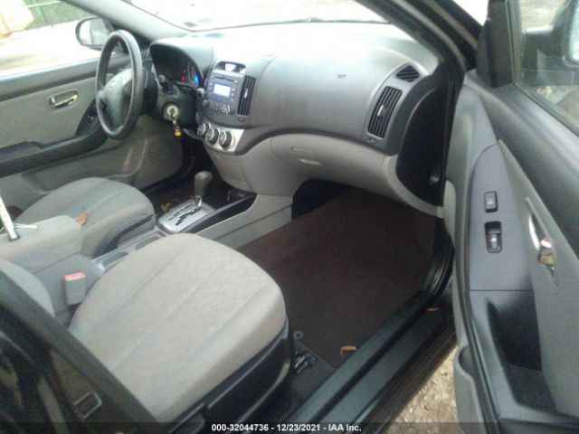 Photo 4 VIN: KMHDU4AD6AU941067 - HYUNDAI ELANTRA 