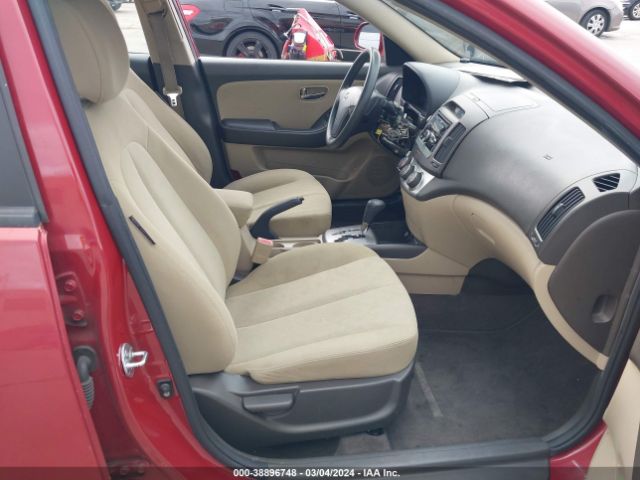 Photo 4 VIN: KMHDU4AD7AU138364 - HYUNDAI ELANTRA 