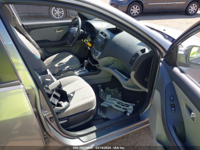 Photo 4 VIN: KMHDU4AD7AU179352 - HYUNDAI ELANTRA 