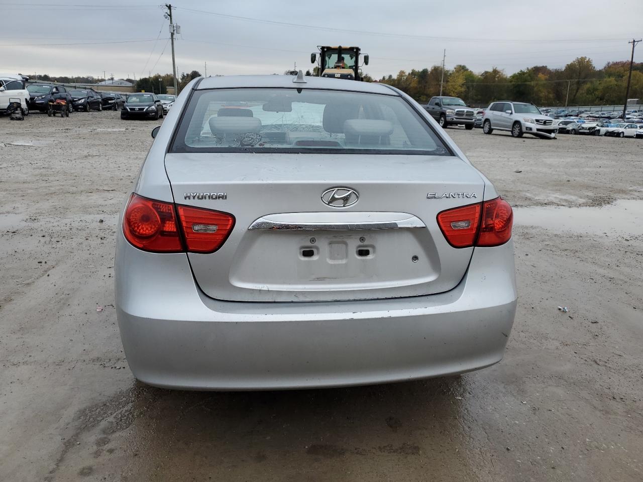 Photo 5 VIN: KMHDU4AD7AU184762 - HYUNDAI ELANTRA 