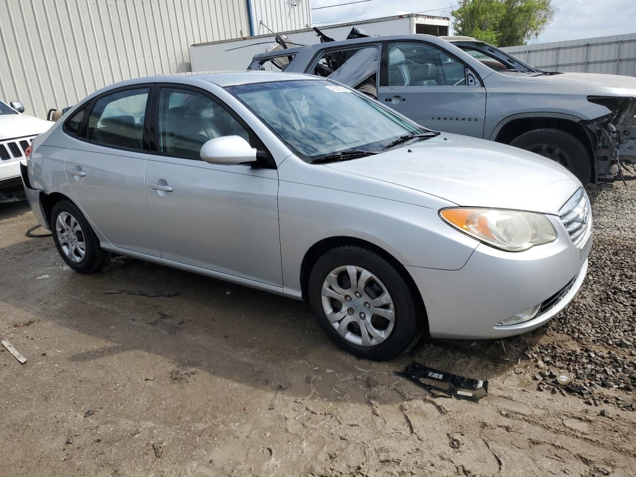 Photo 3 VIN: KMHDU4AD8AU026799 - HYUNDAI ELANTRA 