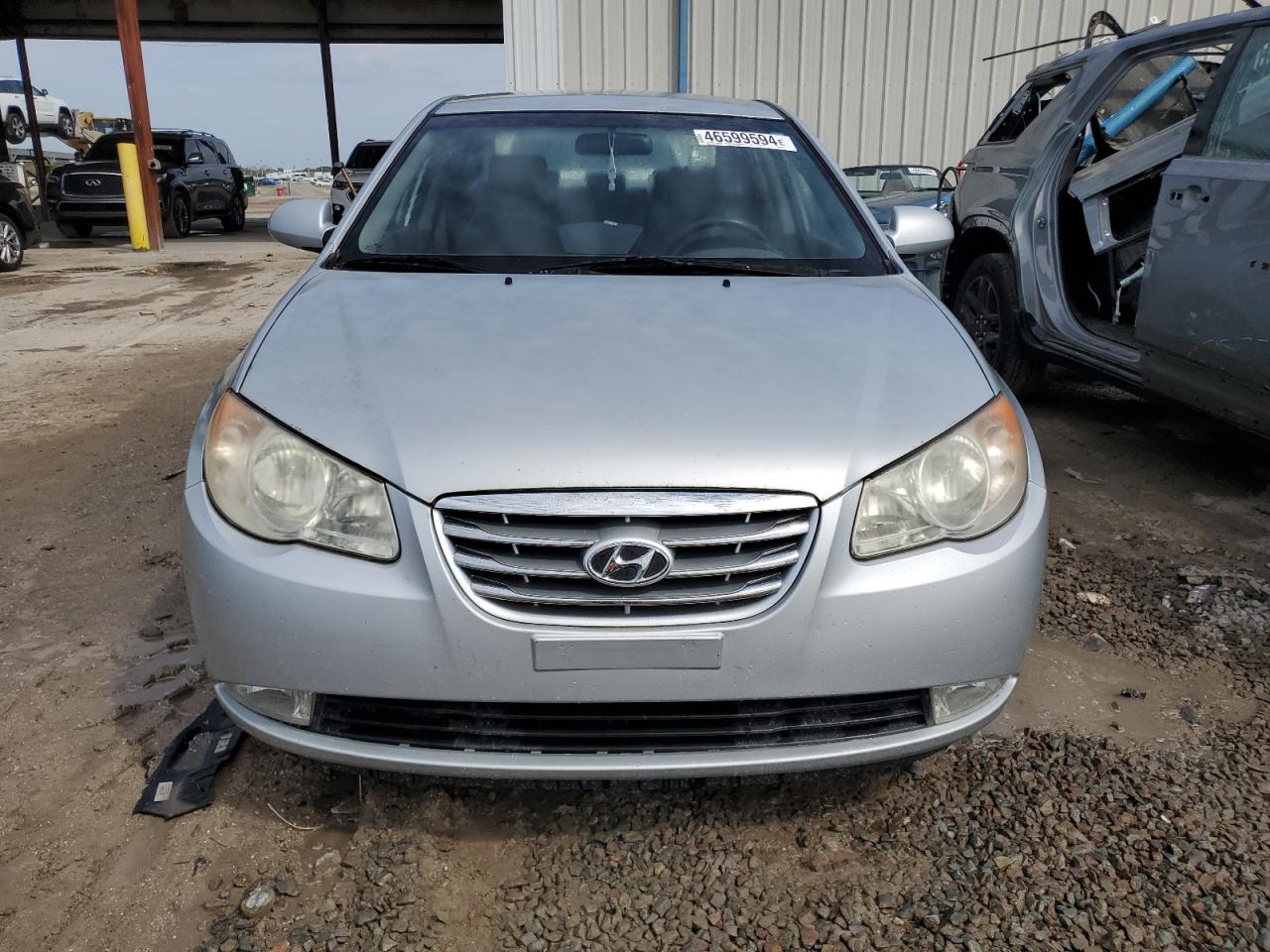 Photo 4 VIN: KMHDU4AD8AU026799 - HYUNDAI ELANTRA 