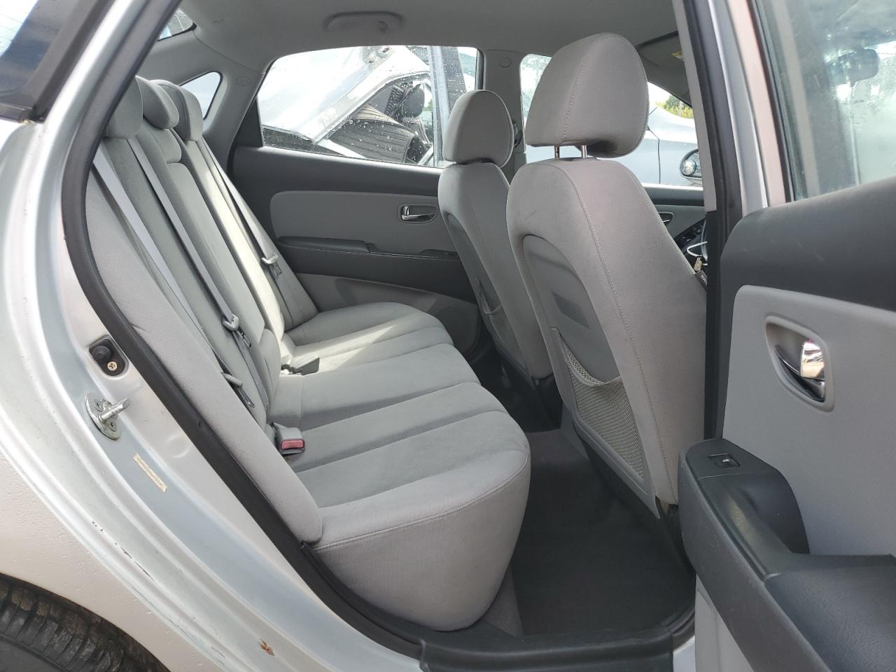 Photo 9 VIN: KMHDU4AD8AU026799 - HYUNDAI ELANTRA 