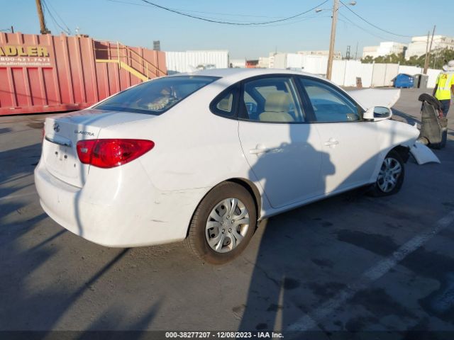 Photo 3 VIN: KMHDU4AD8AU050651 - HYUNDAI ELANTRA 