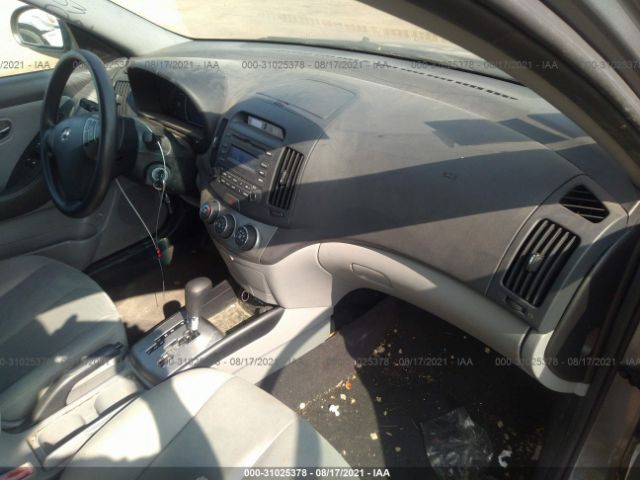 Photo 4 VIN: KMHDU4AD8AU102926 - HYUNDAI ELANTRA 