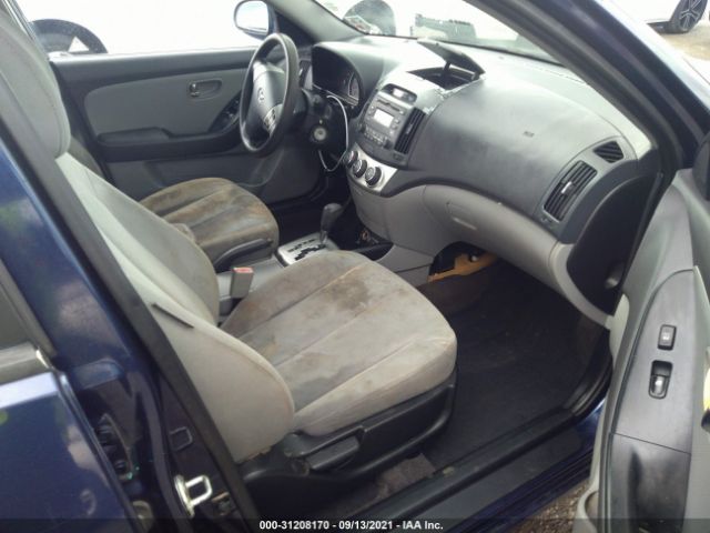 Photo 4 VIN: KMHDU4AD8AU136686 - HYUNDAI ELANTRA 