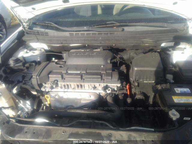 Photo 9 VIN: KMHDU4AD8AU141225 - HYUNDAI ELANTRA 