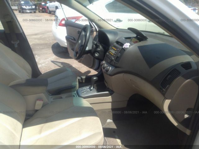 Photo 4 VIN: KMHDU4AD8AU155092 - HYUNDAI ELANTRA 