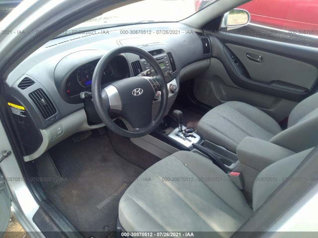 Photo 4 VIN: KMHDU4AD8AU854240 - HYUNDAI ELANTRA 