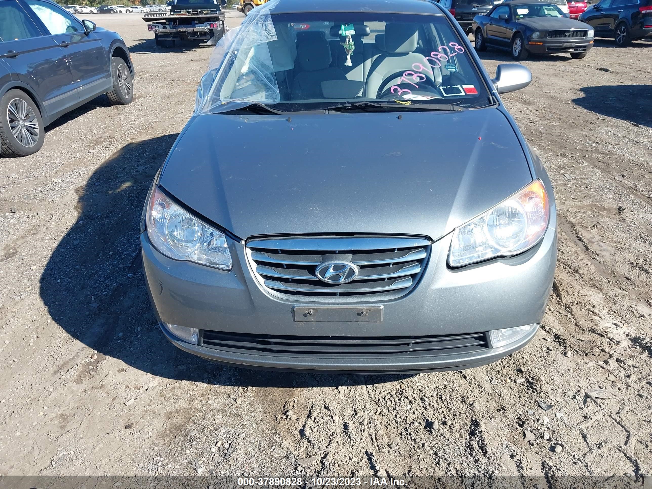 Photo 11 VIN: KMHDU4AD8AU923864 - HYUNDAI ELANTRA 