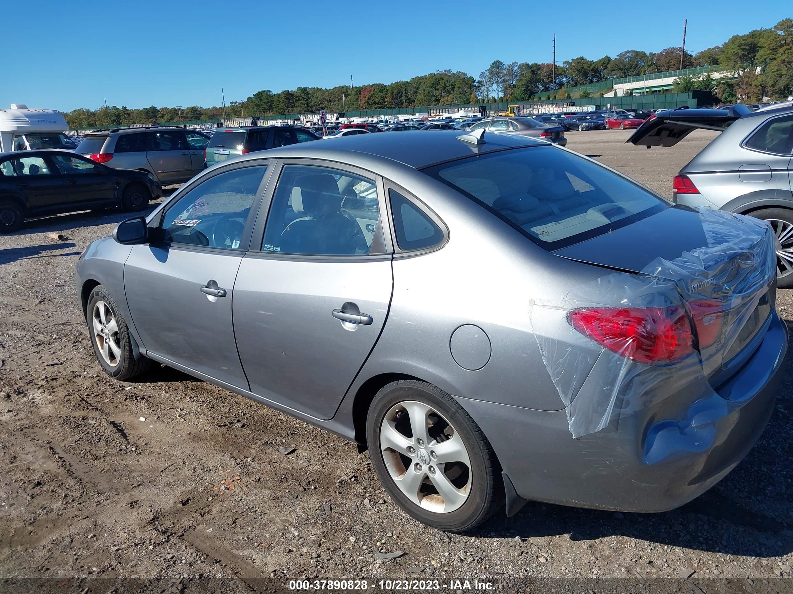 Photo 2 VIN: KMHDU4AD8AU923864 - HYUNDAI ELANTRA 