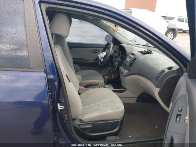 Photo 4 VIN: KMHDU4AD8AU928238 - HYUNDAI ELANTRA 