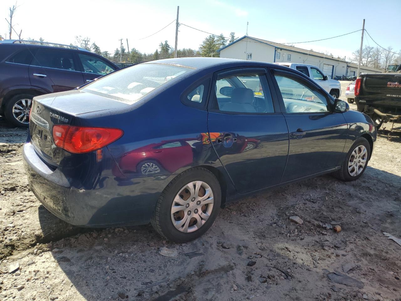 Photo 2 VIN: KMHDU4AD9AU833316 - HYUNDAI ELANTRA 