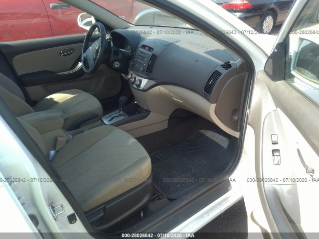 Photo 4 VIN: KMHDU4AD9AU858314 - HYUNDAI ELANTRA 