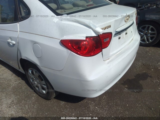 Photo 5 VIN: KMHDU4AD9AU858314 - HYUNDAI ELANTRA 