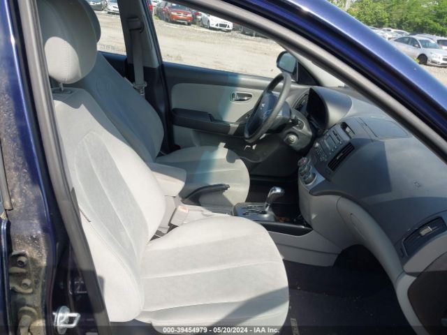 Photo 4 VIN: KMHDU4AD9AU875825 - HYUNDAI ELANTRA 