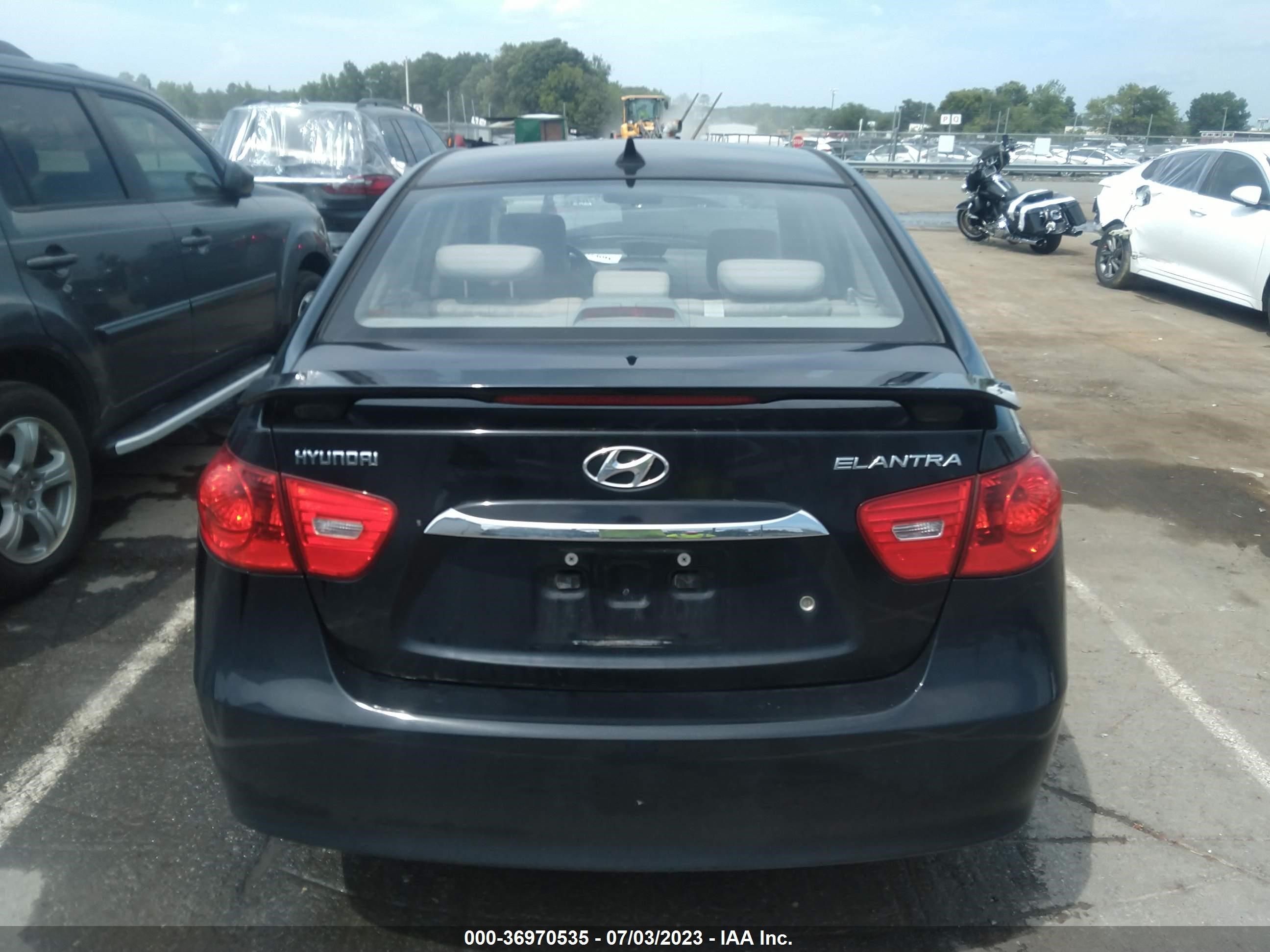 Photo 15 VIN: KMHDU4ADXAU003699 - HYUNDAI ELANTRA 