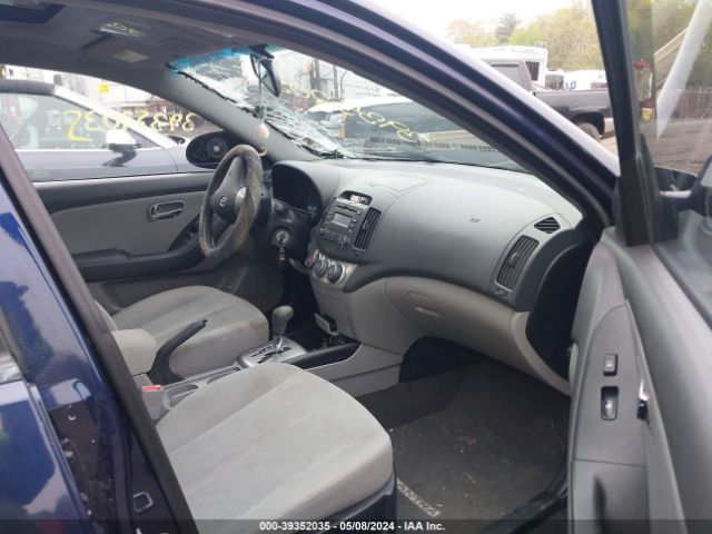 Photo 4 VIN: KMHDU4ADXAU081027 - HYUNDAI ELANTRA 