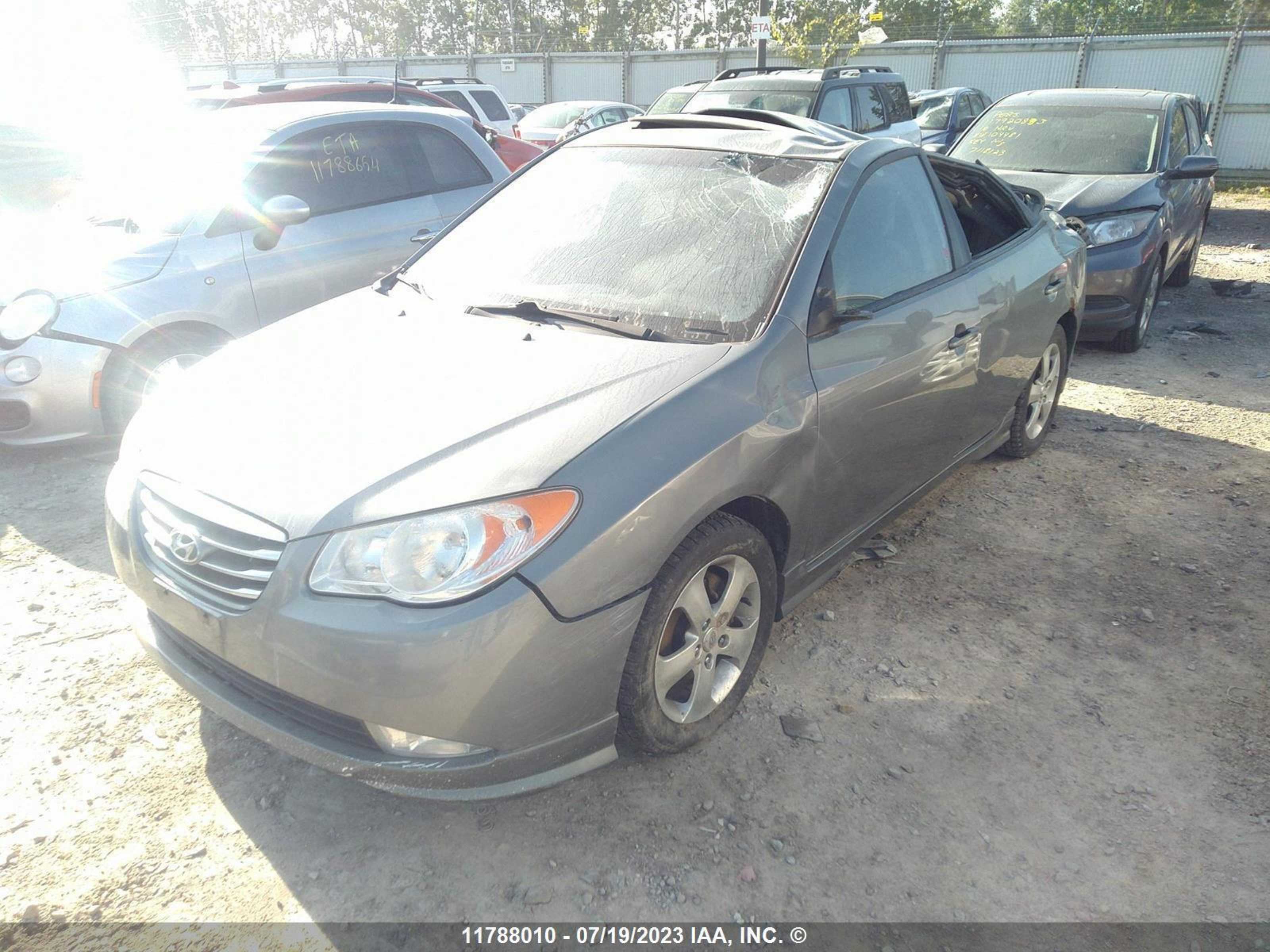 Photo 1 VIN: KMHDU4BD2AU090917 - HYUNDAI ELANTRA 