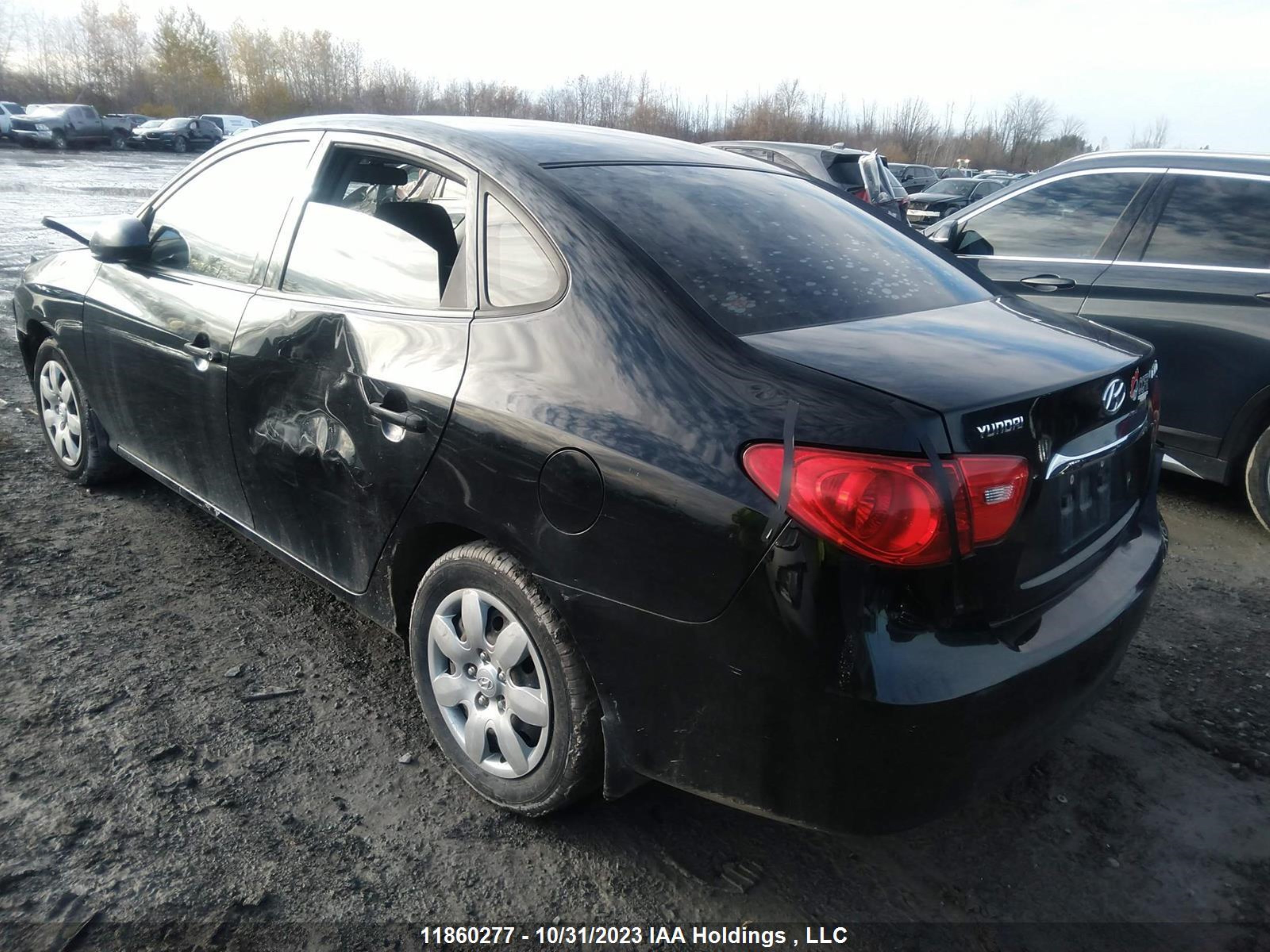 Photo 2 VIN: KMHDU4BD5AU003284 - HYUNDAI ELANTRA 