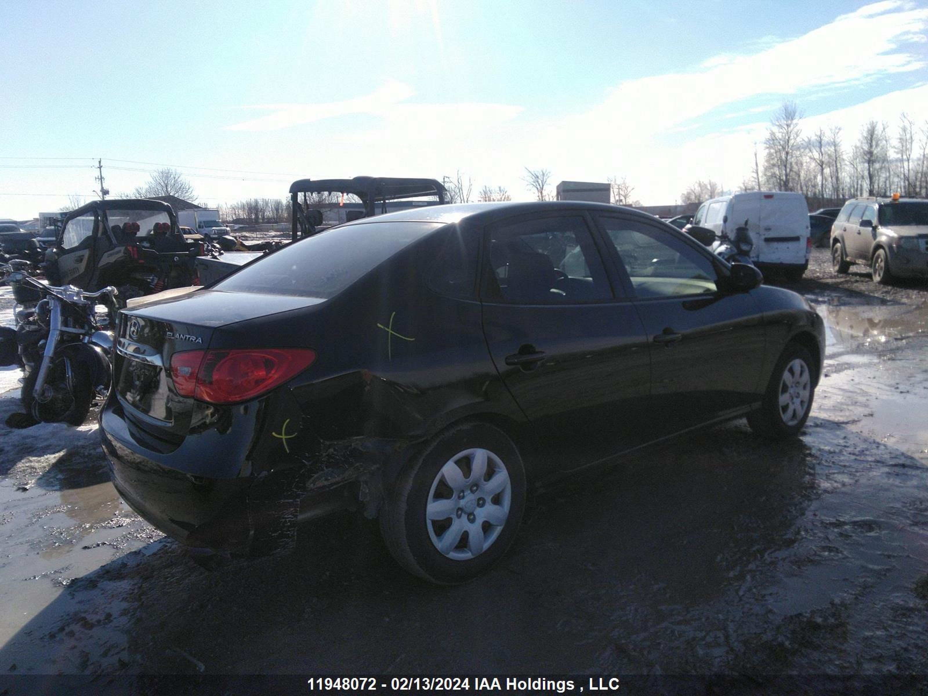 Photo 3 VIN: KMHDU4BD5AU023020 - HYUNDAI ELANTRA 