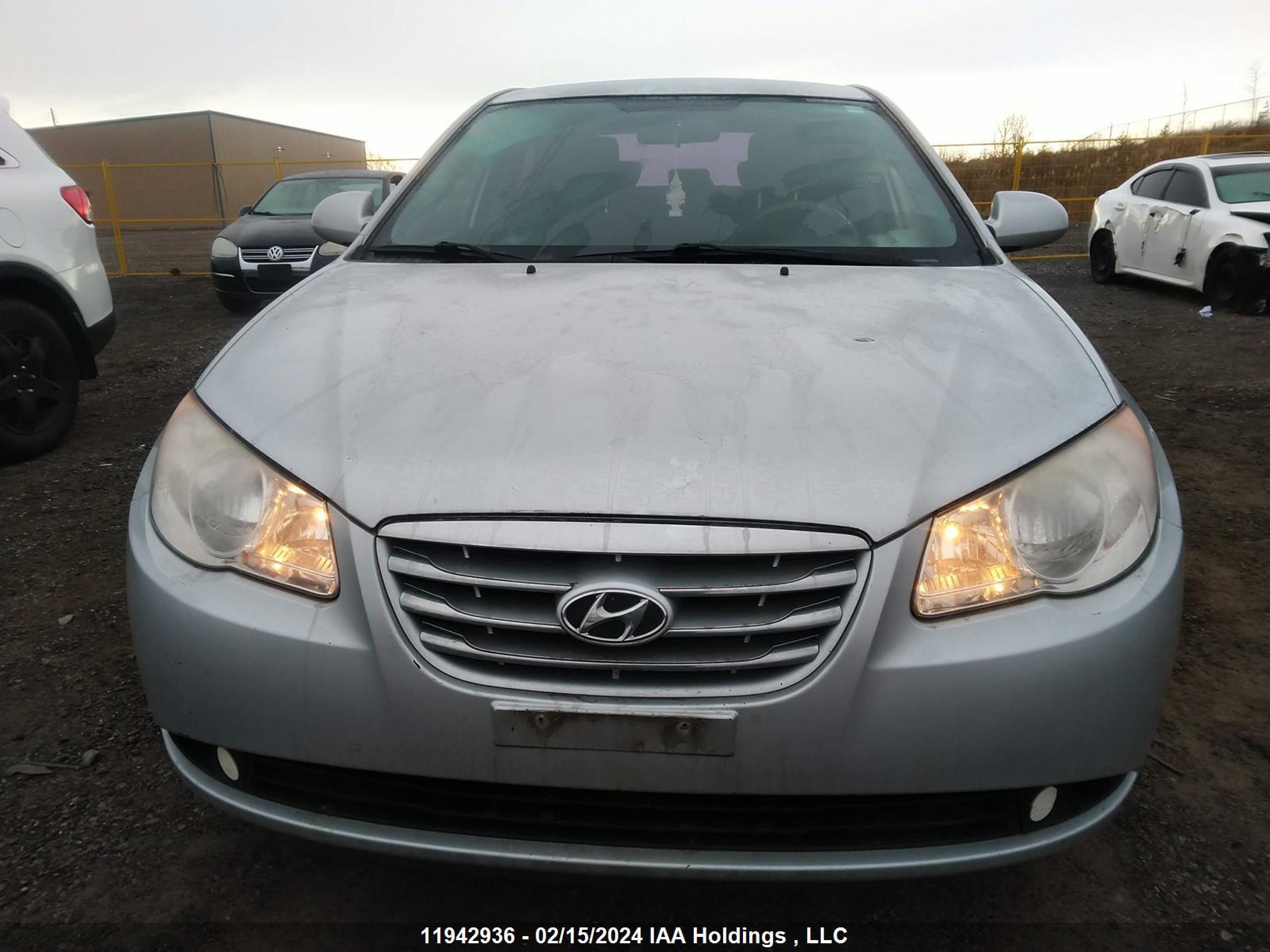 Photo 11 VIN: KMHDU4BDXAU880871 - HYUNDAI ELANTRA 