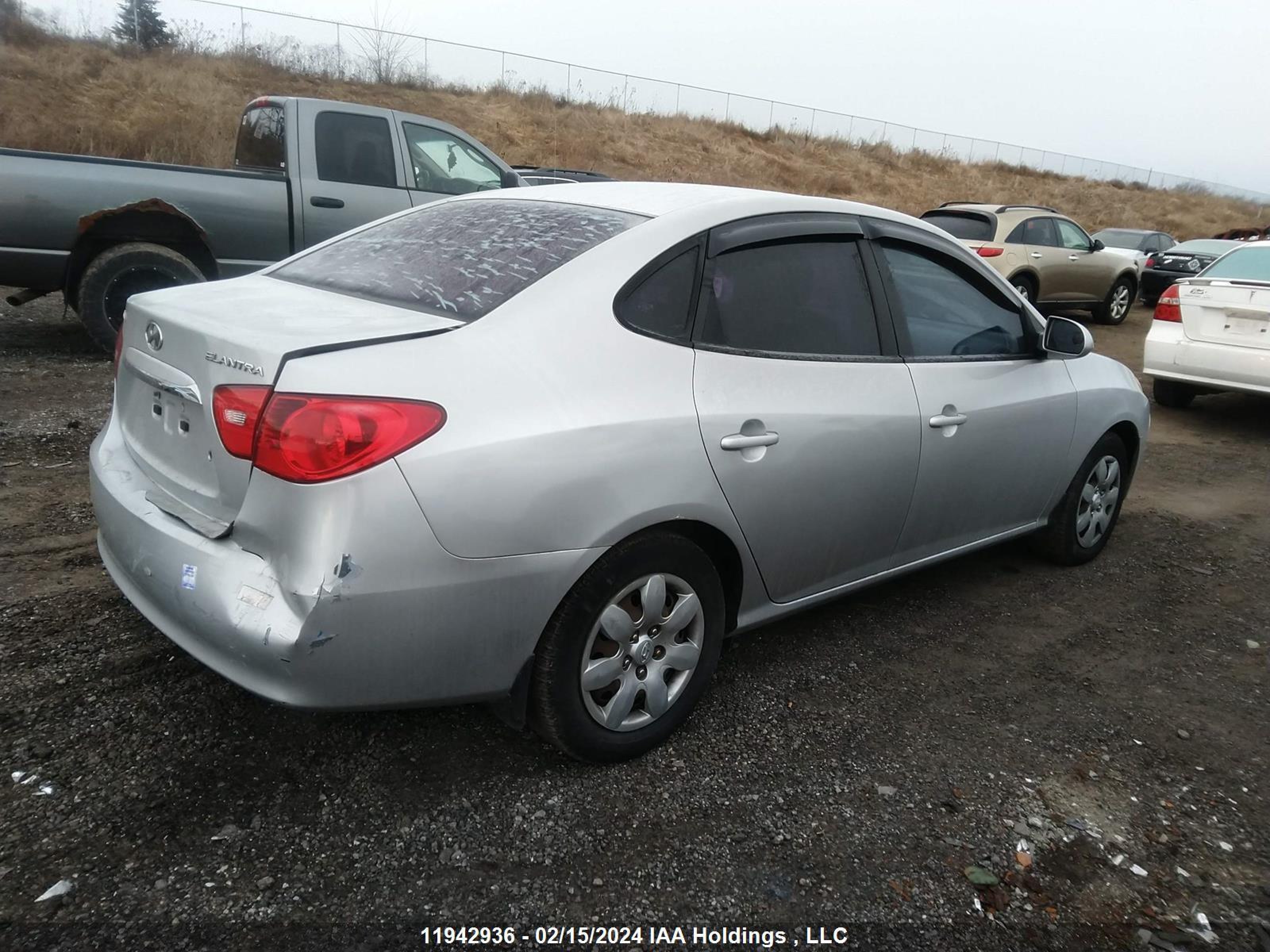 Photo 3 VIN: KMHDU4BDXAU880871 - HYUNDAI ELANTRA 